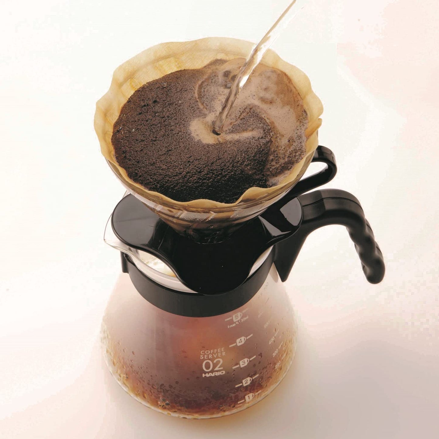 Hario V60 Plastic Coffee Dripper White - Size 02 VD-02W - UK BUSINESS SUPPLIES
