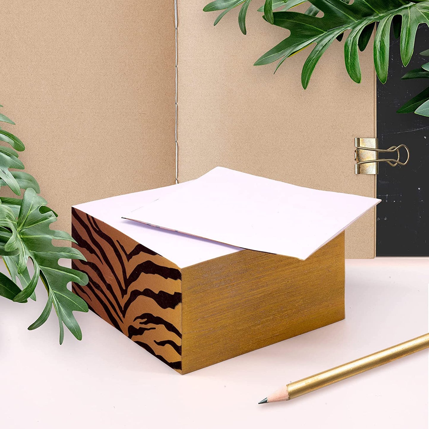Pukka Pad, Wild Memo Block – 500 Sheets of White 70GSM Note Paper – 80 x 80mm, Animal Printed Edges.
