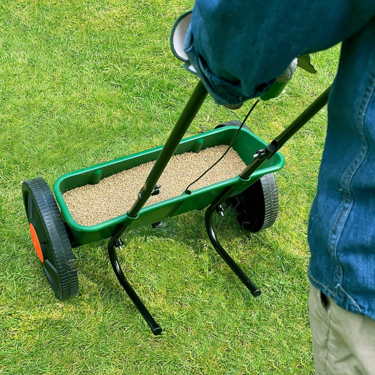 Miracle-Gro Drop Spreader | Ideal for Complete 4in1 , Grass Seed, Lawn Care treatments