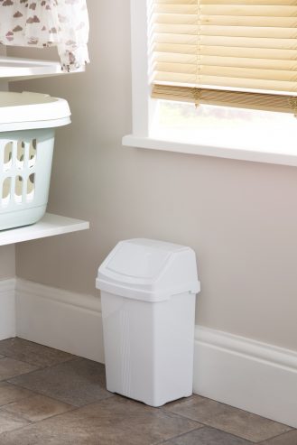 Wham Casa White Swing Bin 8 Litre