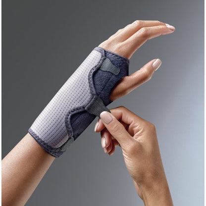 Futuro Comfort Stabilizing Wrist Brace Adjustable 14-21cm Grey 10770SPEI