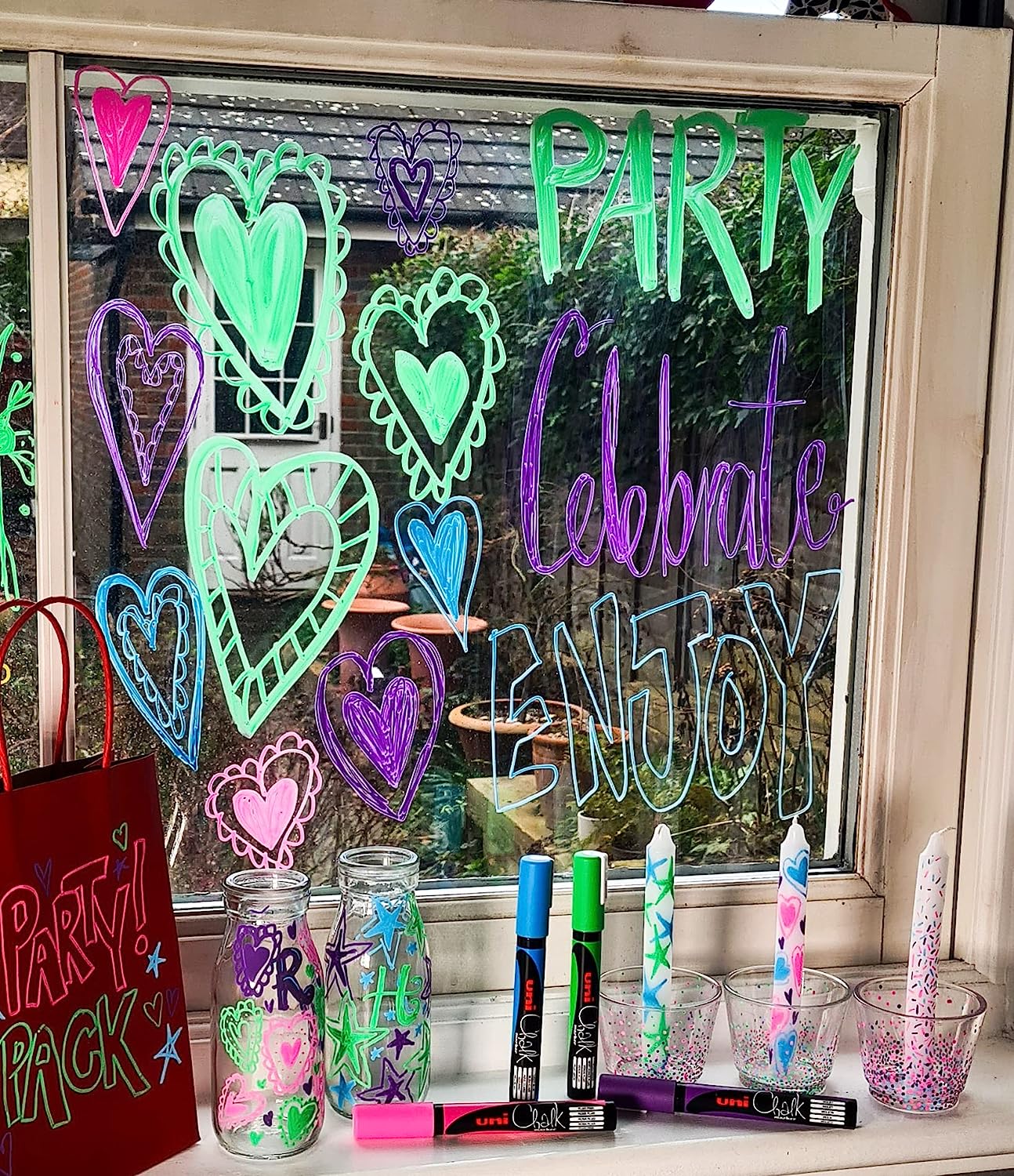 Uni Chalk Markers Medium Assorted Pack 4  1.8 - 2.5mm line width