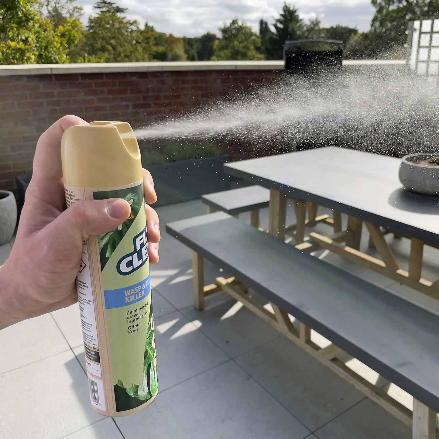 Fly Clear Wasp & Fly Killer | Plant Based | an Evergreen product | 400ml Spray