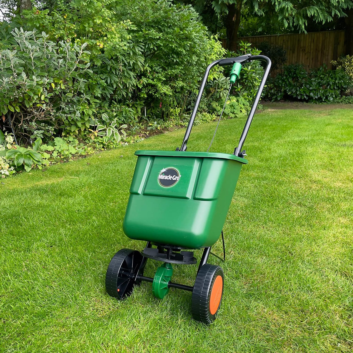 Miracle-Gro Rotary Lawn Seed Spreader