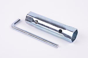 Andersons Alm Manufacturing Gp281 Spark Plug Spanner, 2.6X2.6X10 Cm