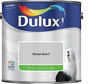 Dulux Silk Emulsion Paint For Walls And Ceilings - Just Walnut 2.5 Litres