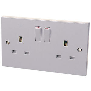 13A Switched White Plastic Socket