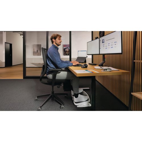 Kensington Smartfit Space Saving Dual Monitor Arm K55513WW