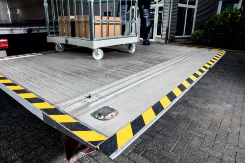 Durable DURALINE GRIP+ Strong Anti Slip Hazard Warning Floor Tape 50mmx15m Yellow/Black 1097130