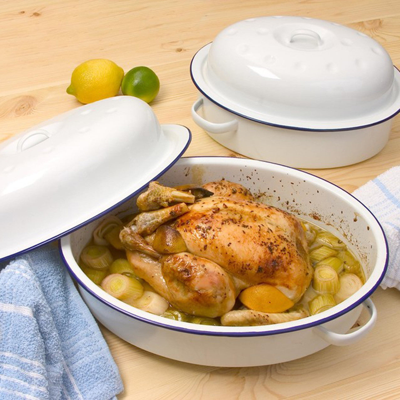 Enamel Falcon Oval Roaster | White | 26cm | Oven to table