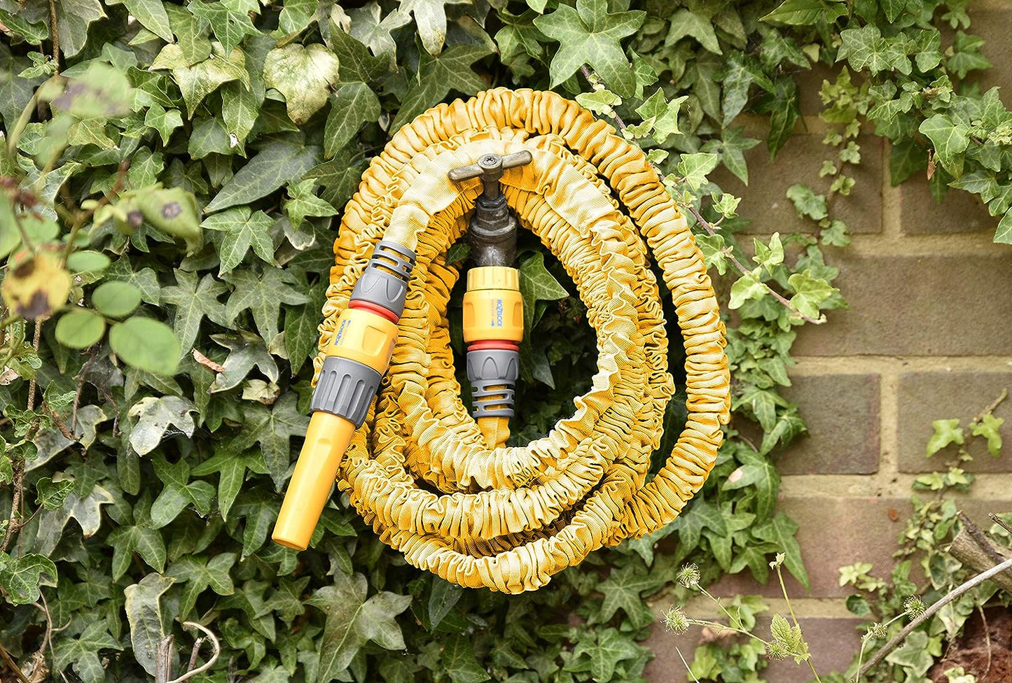 Hozelock 40m Superhoze Expanding Hosepipe, Yellow & Grey {8240}